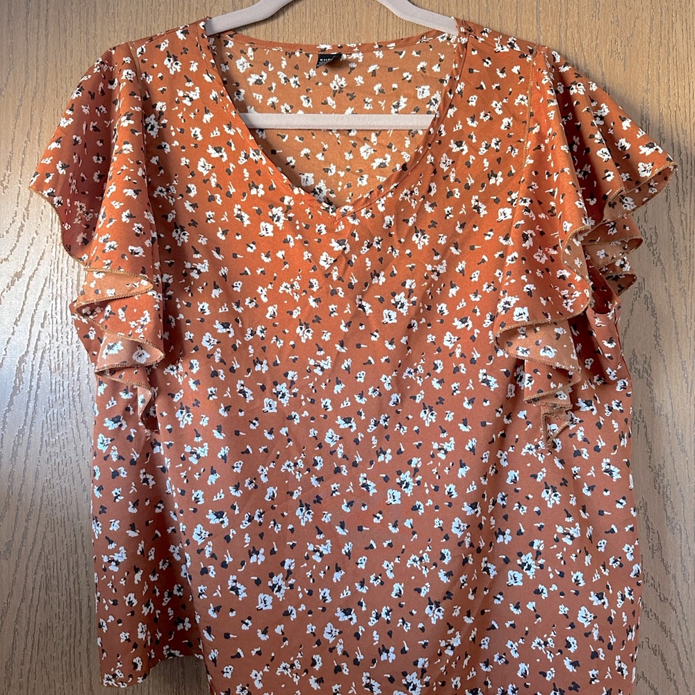 Women’s flutter short sleeve top